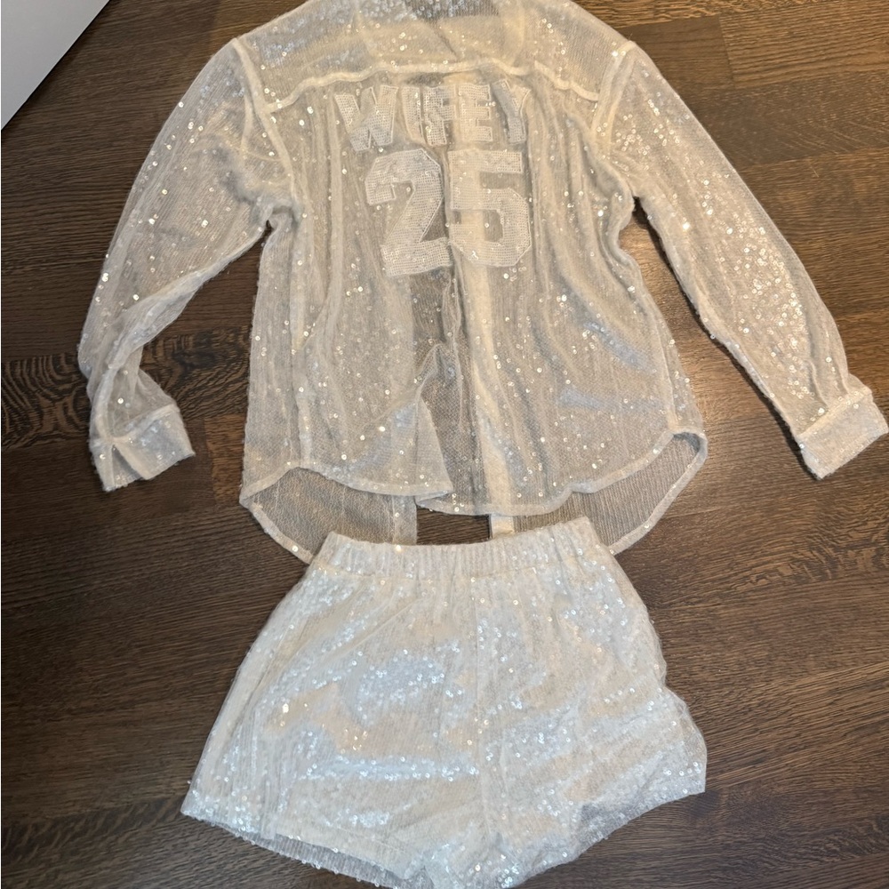 En Elly Sequin Shorts | Size M